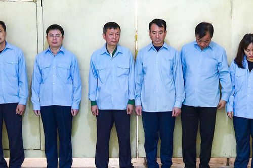 Dây chuyền 'ngầm' của nhóm cán bộ nhận hối lộ ở Hà Nội