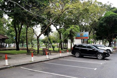 Số phương tiện dừng, đỗ sai quy định ở Thành phố Hồ Chí Minh đã giảm