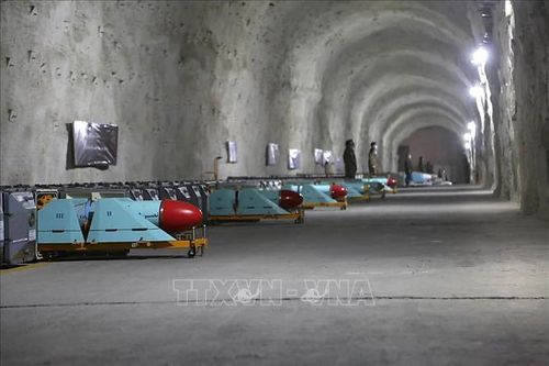 Iran công bố căn cứ tên lửa mới