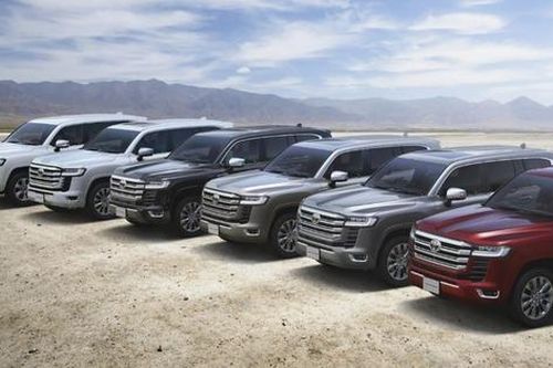Toyota Land Cruiser 2025 hé lộ loạt nâng cấp