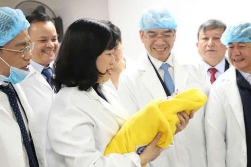 Bỏ kỷ luật đảng viên sinh con thứ ba: Kịp thời, sát thực tiễn