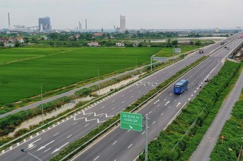 Đánh giá phương án huy động vốn mở rộng 2 tuyến cao tốc lớn do VEC quản lý