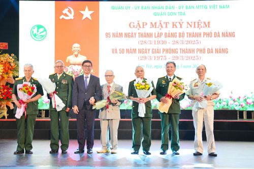 Quận Sơn Trà gặp mặt kỷ niệm 50 năm ngày giải phóng thành phố