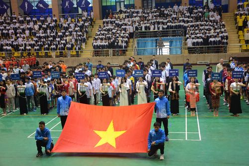 Học sinh phổ thông tranh tài 8 môn thể thao