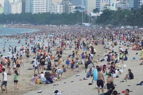 10 hành vi bị cấm ở khu vực bờ biển Nha Trang