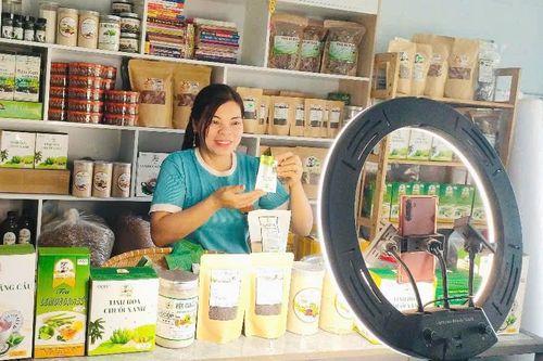 Nông dân ứng dụng công nghệ số để quảng bá, tiêu thụ sản phẩm