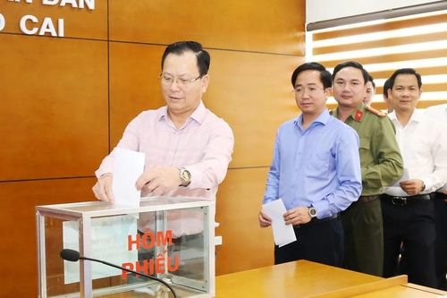 Công nhận xã Tả Van và xã Thanh Bình đạt chuẩn nông thôn mới năm 2024