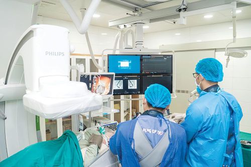 Ứng dụng khoa học kỹ thuật trong khám chữa bệnh