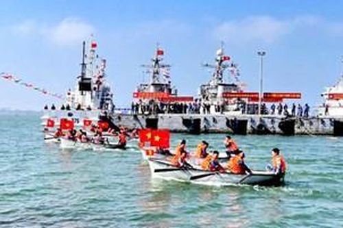 Tuyên truyền biển, đảo và thu hút nguồn nhân lực xây dựng Quân chủng Hải quân
