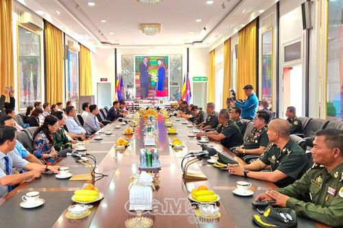 Bí thư Tỉnh ủy Nguyễn Hồ Hải thăm, chúc tết Tổng Cục Dịch vụ quân sự, Quân đội Hoàng gia Campuchia