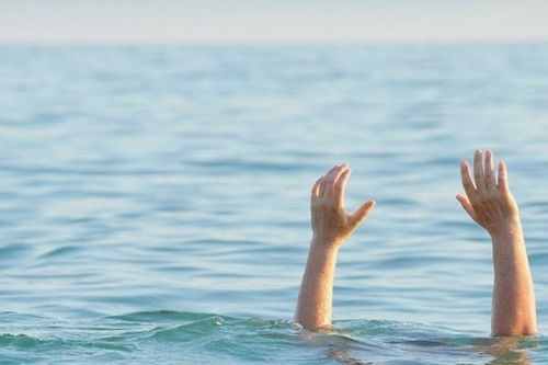 Tìm thấy thi thể 2 em học sinh dưới ao nước tưới cà phê nhà hàng xóm ở Đắk Nông