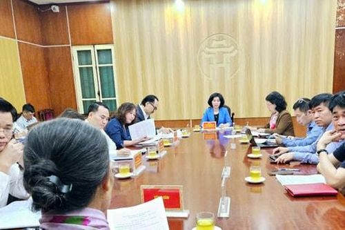 Phó Chủ tịch Thường trực HĐND thành phố Hà Nội Phùng Thị Hồng Hà tiếp công dân
