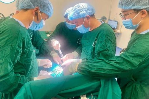 Cứu sống bé sơ sinh 2 ngày tuổi mắc teo thực quản bẩm sinh