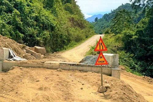 Quảng Nam: Hơn 4 năm các tuyến đường vùng cao vẫn còn dang dở