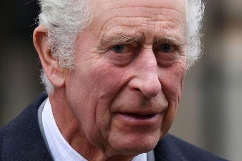 Vua Charles III nhập viện do biến chứng khi điều trị ung thư