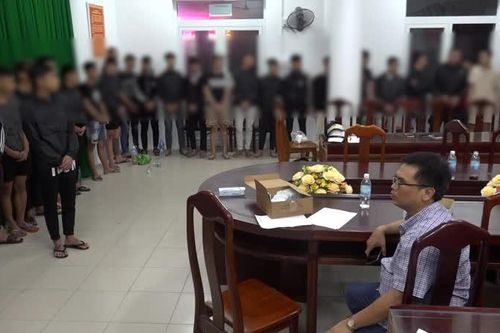 Khánh Hòa: hơn 50 thanh niên mang hung khí đánh nhau trên quốc lộ 1