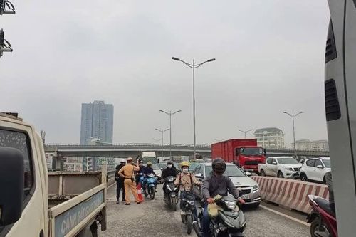 Tai nạn giao thông ngày 28/3/2025: va chạm với xe Limousine, nữ tài xế tử vong
