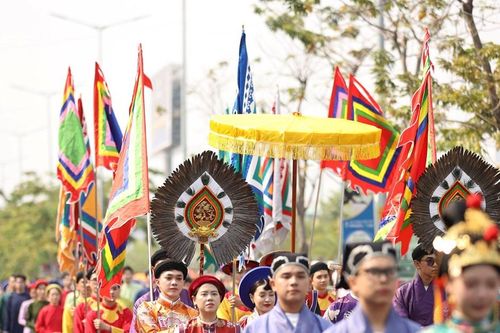 Sức sống Việt phục trong trái tim người trẻ