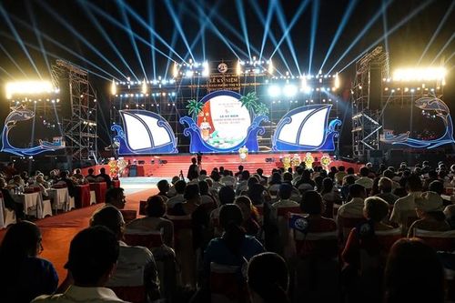 Kỷ niệm 50 năm Ngày giải phóng thị xã Hoài Nhơn: Nửa thế kỷ từ giải phóng đến phát triển vượt bậc