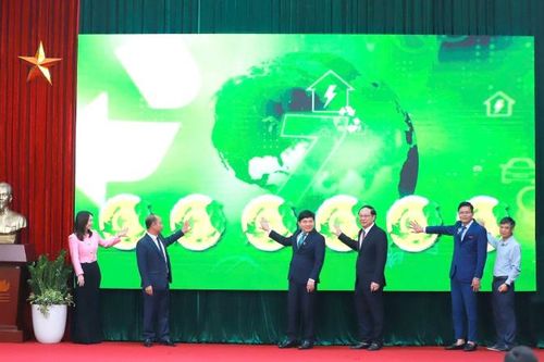 Phát động chuỗi sự kiện Ngày chuyển đổi xanh năm 2025