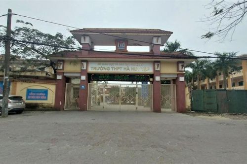 Thông tin về vụ nữ sinh lớp 11 ở thành phố Vinh bị đánh phải nhập viện