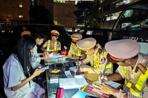 Pháp luật và cuộc sống: Bài học đắt giá vì giao xe cho con chưa đủ điều kiện lái xe