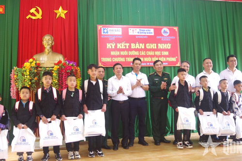 Chương trình 'Con nuôi đồn Biên phòng' - nuôi dưỡng ước mơ đến trường