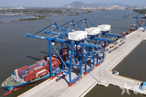 Chuyến tàu đầu tiên của hãng tàu container SITC Minhe cập cảng Phước An