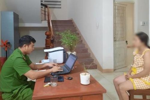 Nữ 'đạo chích' mê… táo khuyết