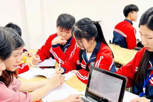Bồi dưỡng kỹ năng số cho nhà giáo: Giáo viên Ngữ văn không thể ngoài cuộc