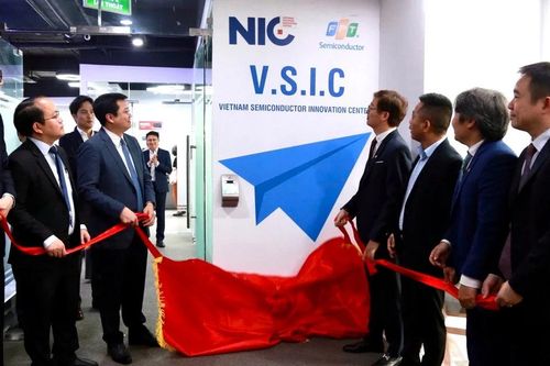 Khai trương không gian ươm tạo Startup về bán dẫn