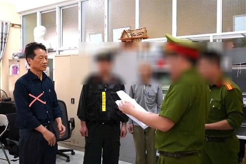 Một phó giám đốc doanh nghiệp bị bắt vì gây ô nhiễm môi trường