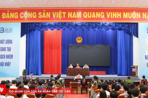 Tuyên truyền pháp luật cho sinh viên thông qua phiên tòa lưu động