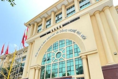 Đào tạo 'chui' hàng loạt lớp văn bằng 2, nhiều cán bộ trường đại học ở Hà Nội bị kỷ luật