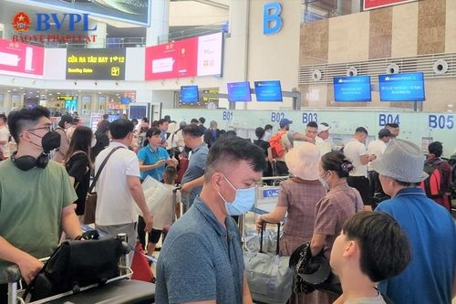 Nhiều thủ tục hành chính trong lĩnh vực hàng không sẽ không còn do Bộ Xây dựng quản lý