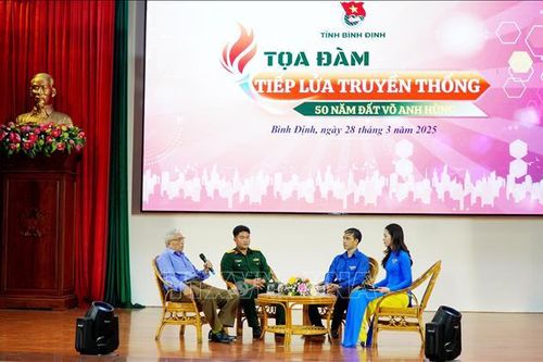 'Tiếp lửa truyền thống - 50 năm đất võ anh hùng'