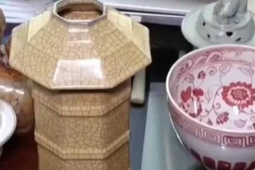 Người đàn ông tốn 3,5 tỷ đồng mua đồ cổ suốt 50 năm, bất ngờ khi sự thật được hé lộ