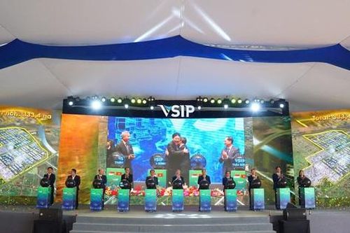 Sembcorp và Becamex tiếp tục mở rộng VSIP với việc ký nhiều biên bản ghi nhớ
