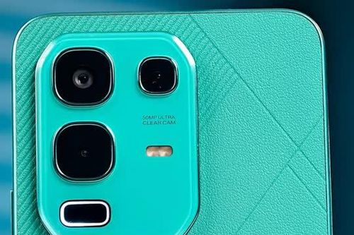 Smartphone 'nồi đồng cối đá', RAM 8GB, pin 5.500mAh, giá hơn 3 triệu đồng
