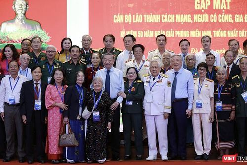 Tổng Bí thư Tô Lâm gặp mặt cán bộ lão thành, gia đình có công khu vực miền Trung-Tây Nguyên