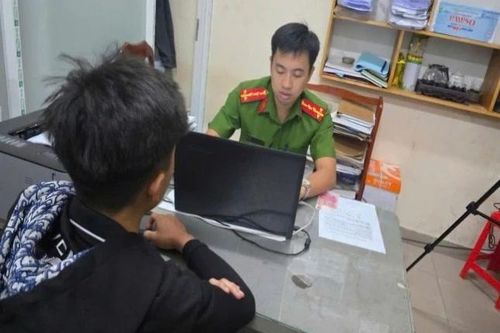 Bắt 6 đối tượng 16 tuổi đánh bạn chấn thương sọ não vì ghen tuông