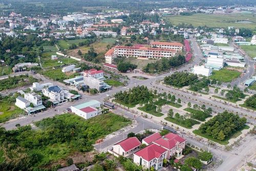 Đất vùng ven tăng nóng, cảnh báo 'tâm lý bầy đàn' ăn theo sóng sáp nhập
