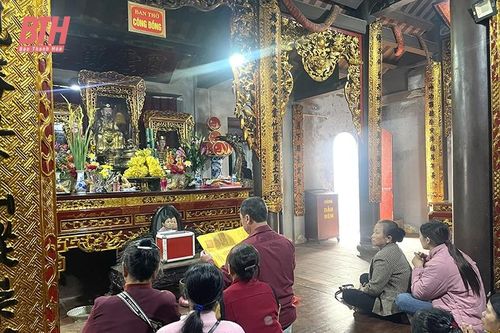 Siết chặt quản lý du lịch văn hóa tâm linh