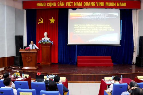 Hội thảo khoa học về đầu tư giáo dục và định hướng nghề nghiệp cho học sinh