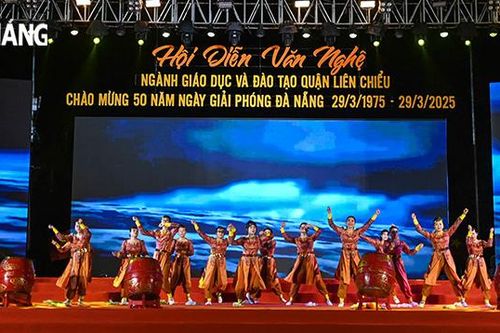 Ngợi ca tình yêu quê hương qua chương trình 'Liên Chiểu - Niềm tin và khát vọng'