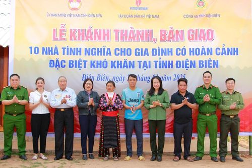 Công an tỉnh khánh thành và khởi công xây dựng nhà tình nghĩa