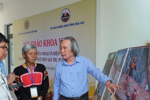 Hội thảo 'Vua Lửa-huyền thoại và hiện thực'