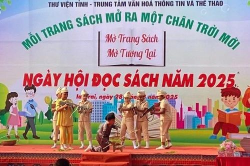 Ia Grai: 500 giáo viên, học sinh tham gia Ngày hội đọc sách năm 2025