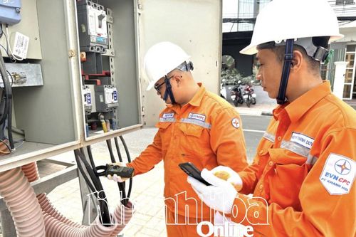 PC Khánh Hòa ứng dụng CMIS Mobile trong công tác hiện trường