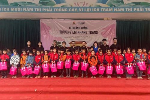 Khánh thành nhà ăn, bếp ăn Trường Phổ thông dân tộc bán trú Tiểu học II xã Kiên Mộc, huyện Đình Lập